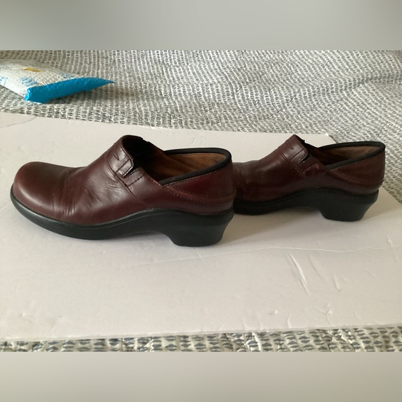 Ariat brown leather clogs very comfy size 9 - Picture 3 of 7